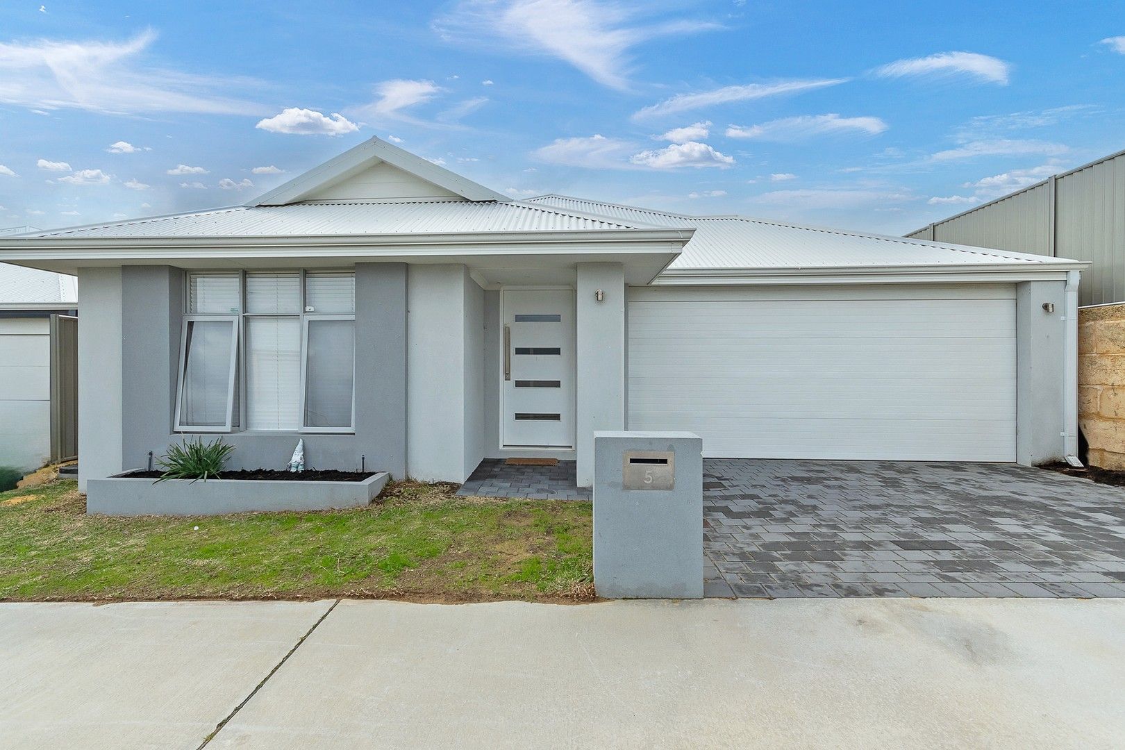 5 Mikado Road, Eglinton WA 6034, Image 0