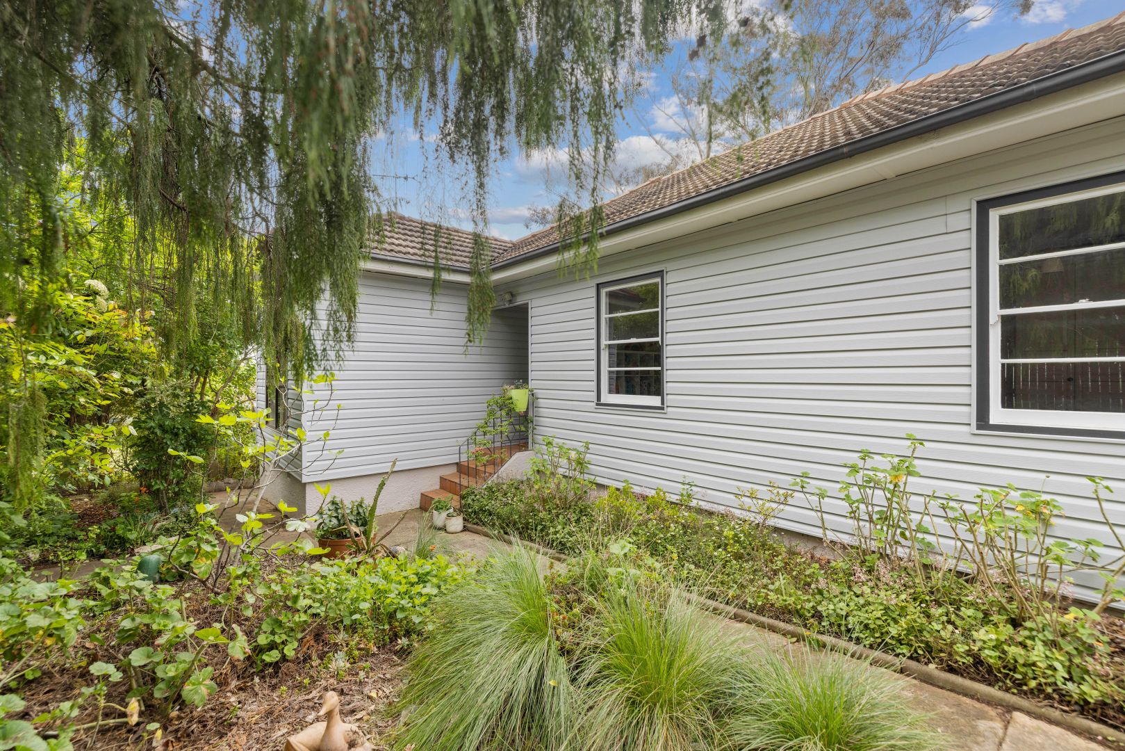 42 Cameron Road, Queanbeyan NSW 2620, Image 2