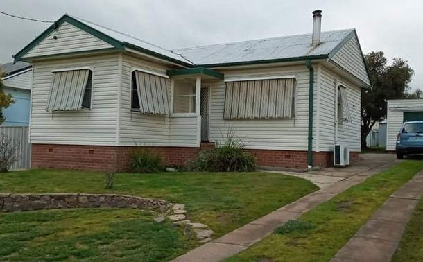 114 Broughton Street, Tumut NSW 2720