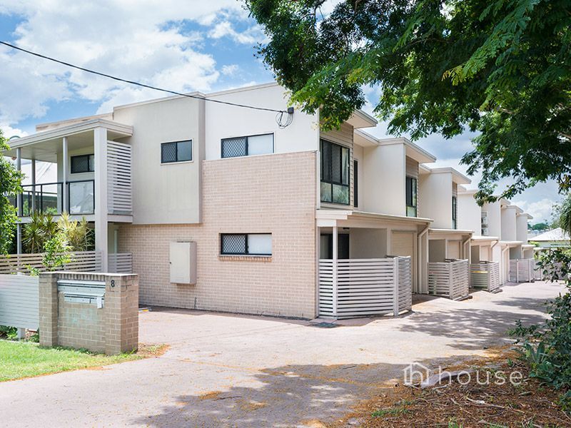 3/8 Macquarie Street, Booval QLD 4304, Image 0