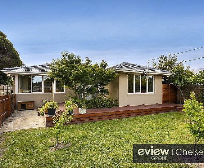 3 bedrooms House in 1 Seacrest Avenue SEAFORD VIC, 3198