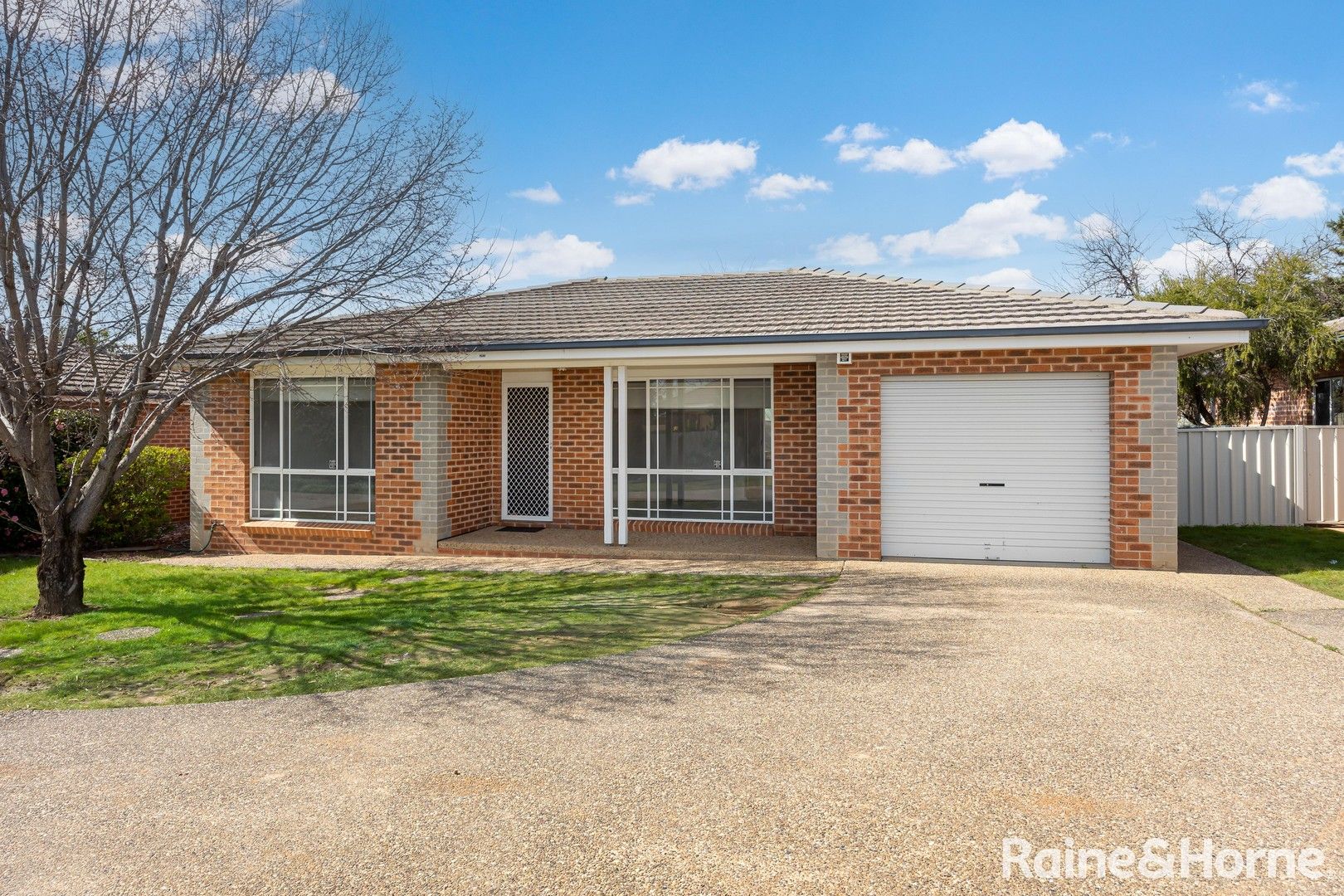 2 bedrooms House in 4/42 Lamilla Street GLENFIELD PARK NSW, 2650