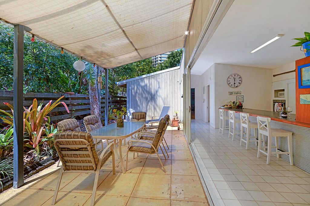 33 Pacific Street, MAIN BEACH QLD 4217, Image 1