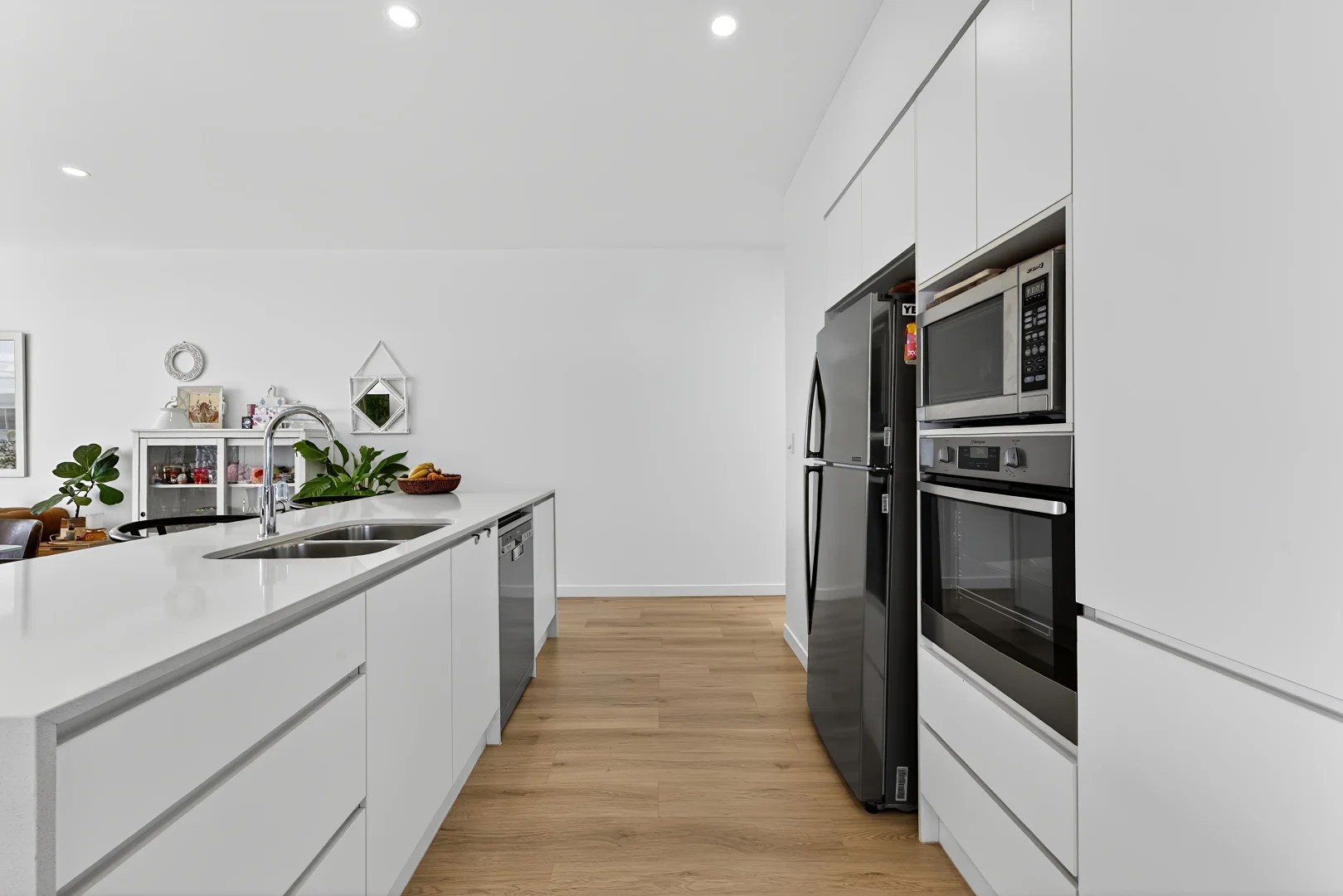 Additional image 24 of 8A Mallard Avenue, Paradise Point QLD 4216