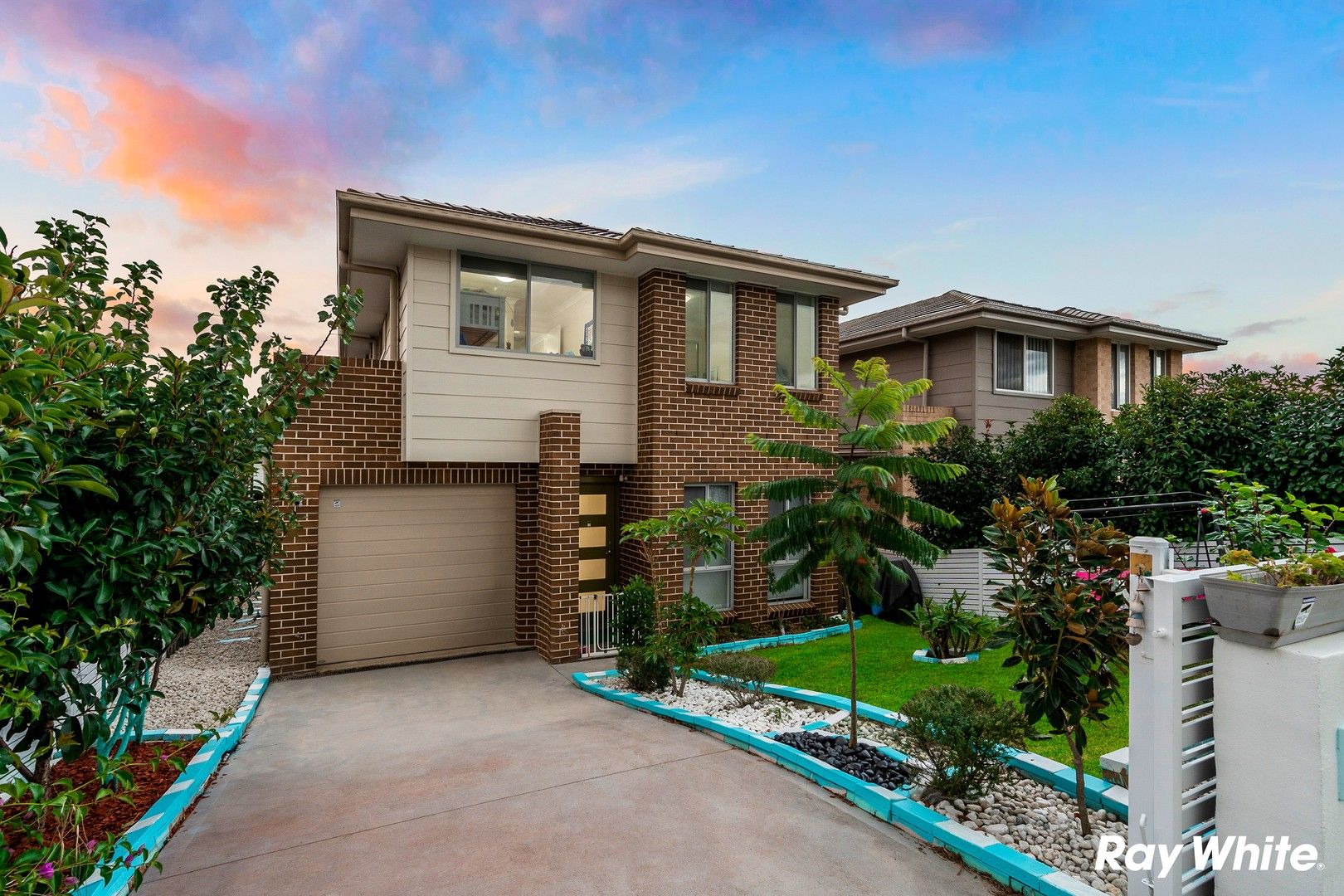 5 bedrooms House in 27 Schofields Farm Road SCHOFIELDS NSW, 2762