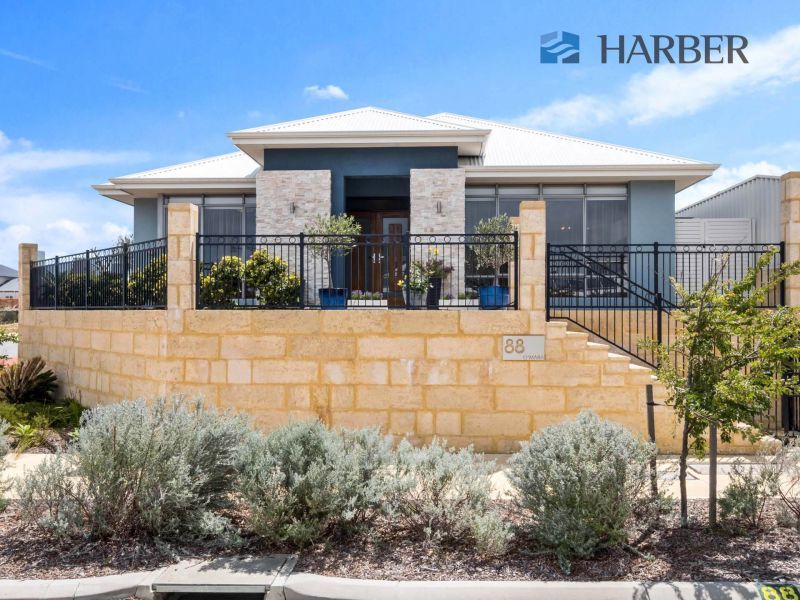 88 O'mara Boulevard, Iluka WA 6028