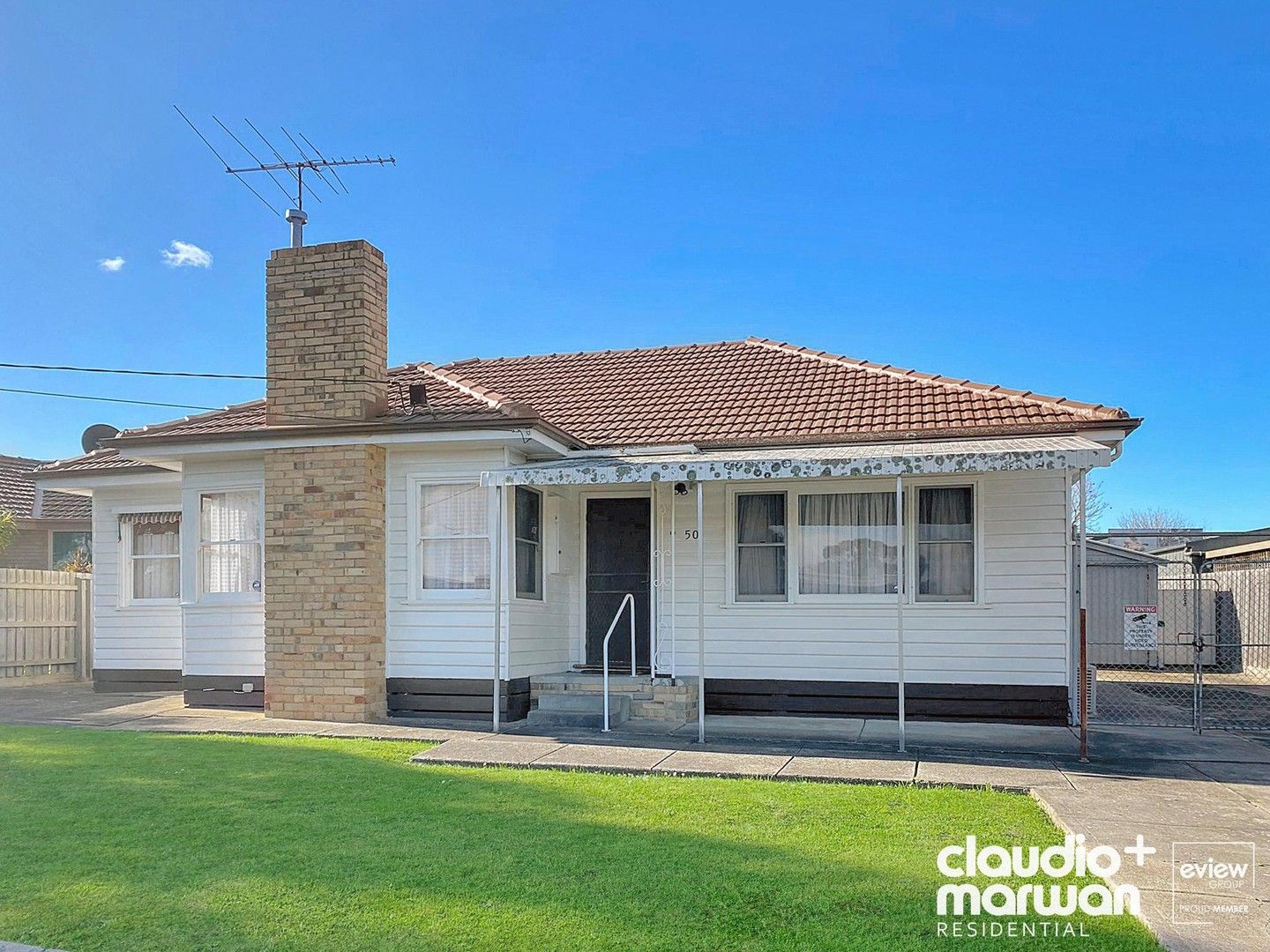 5 bedrooms House in 50 Loongana Avenue GLENROY VIC, 3046