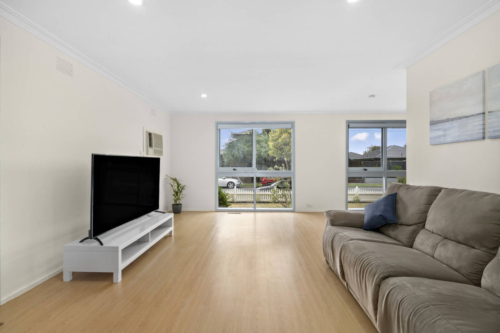 33 Embankment Grove, Chelsea VIC 3196, Image 1