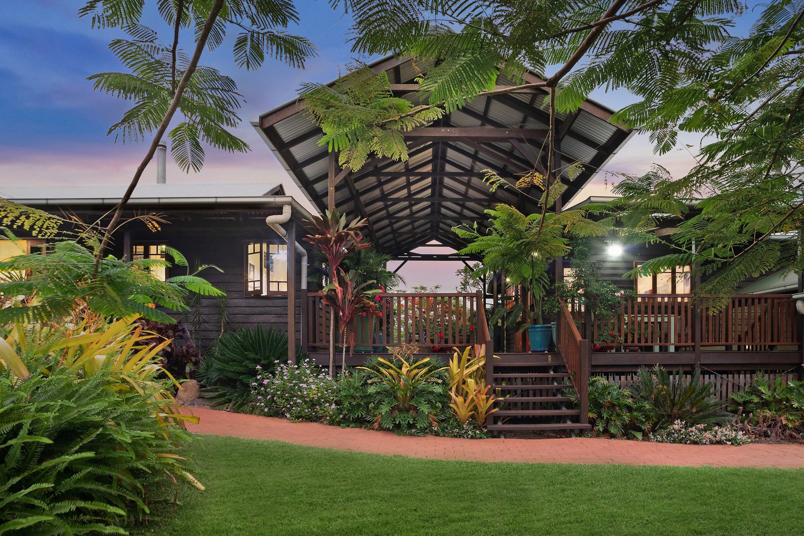 250 Old Palmwoods Road, Palmwoods Property History & Address Research