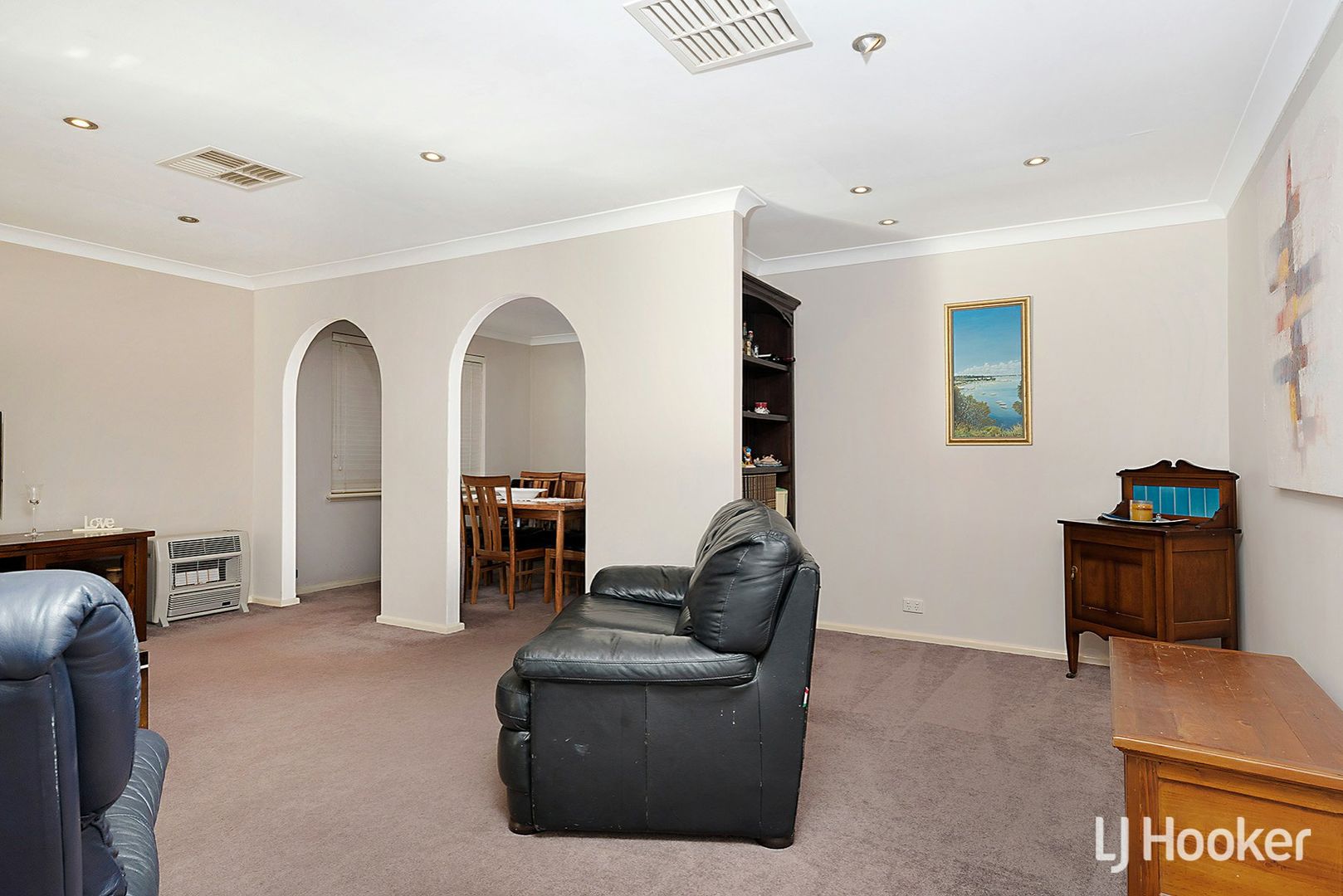 48 Woodpecker Avenue, Willetton WA 6155, Image 2