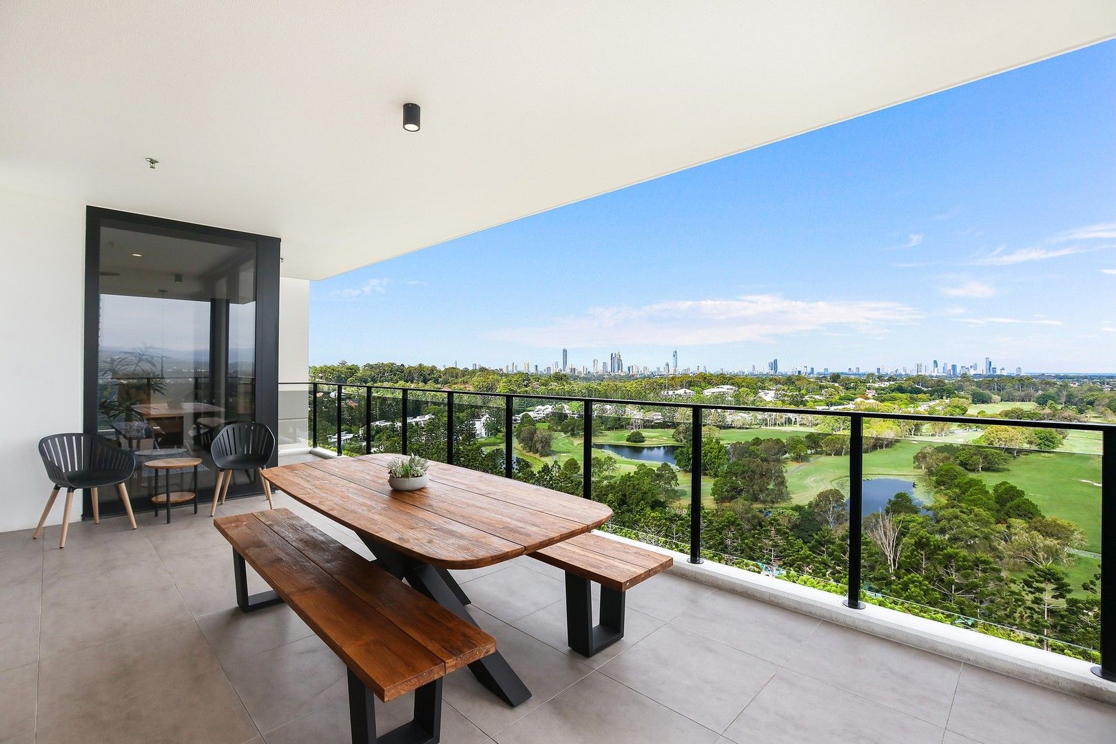 3 bedrooms Apartment / Unit / Flat in 4101/21 Ross Street BENOWA QLD, 4217