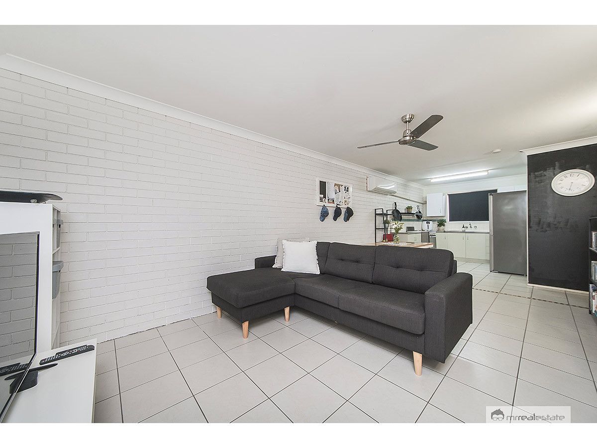 2/14 Potts Street, Norman Gardens QLD 4701, Image 2