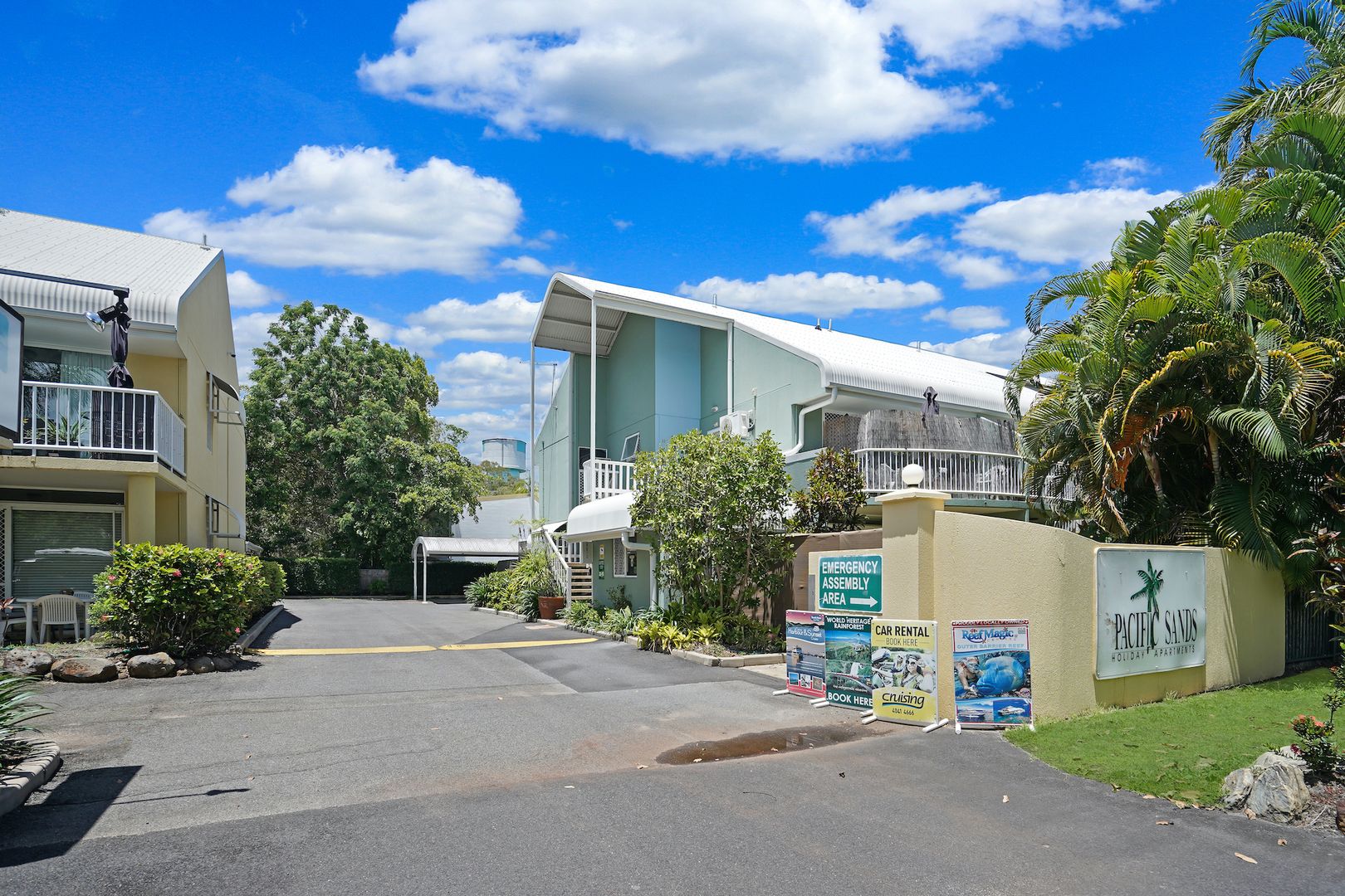 24/1-19 Poinciana Street, Holloways Beach QLD 4878, Image 1