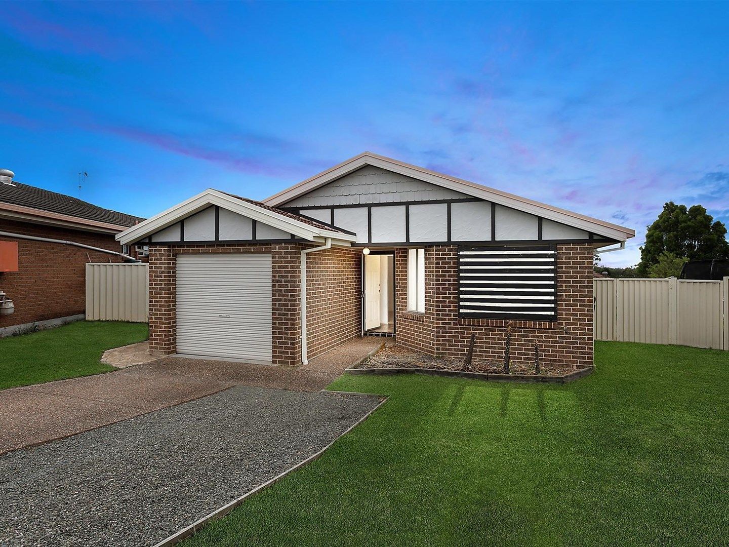 10 Cypress Close, Blue Haven NSW 2262, Image 0