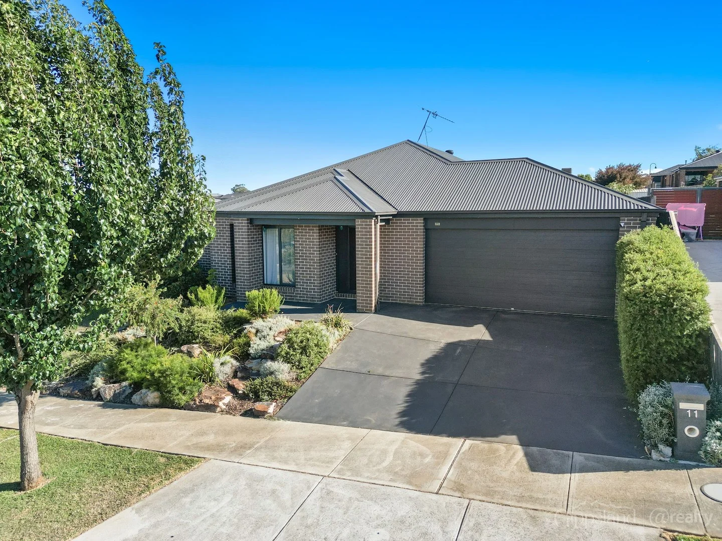 11 Sheoak Street, Warragul VIC 3820