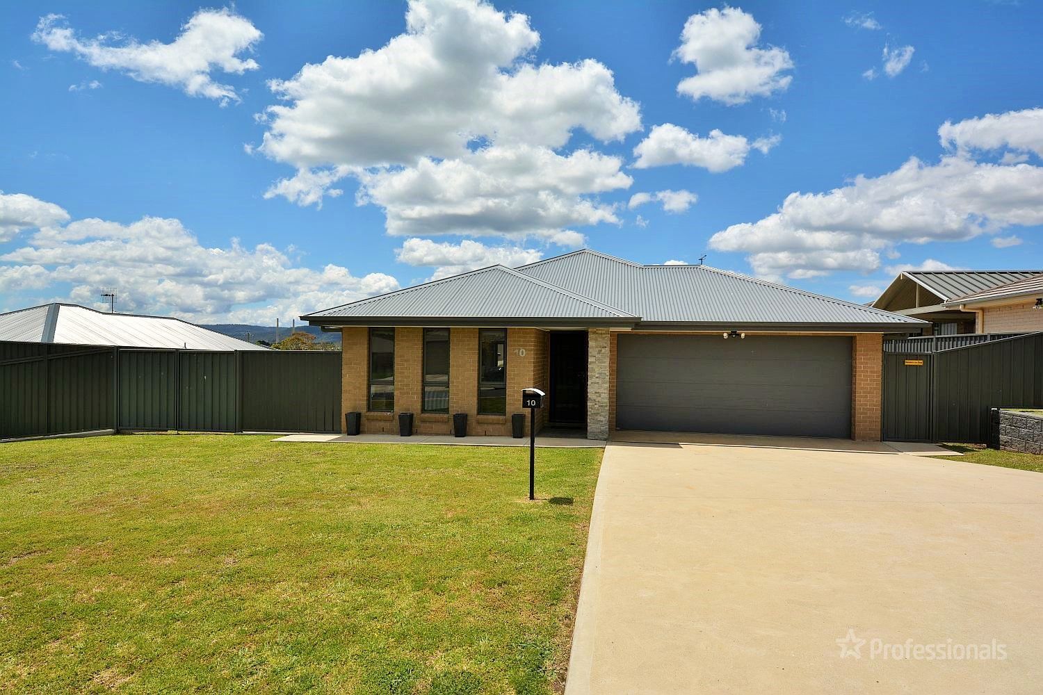 10 Henning Crescent, Wallerawang NSW 2845, Image 0