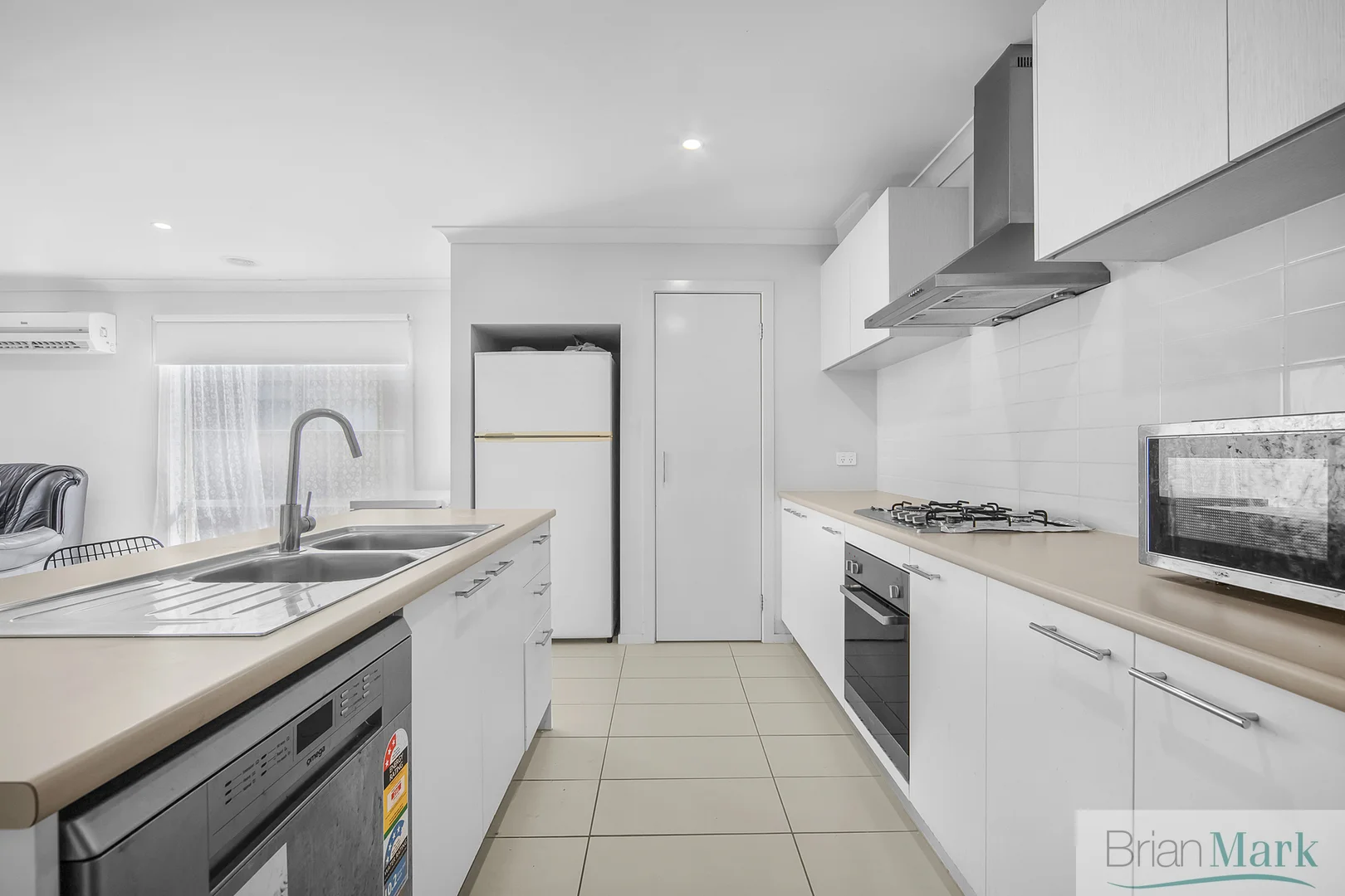 Additional image 2 of 24 Hiskey Crescent, Werribee VIC 3030