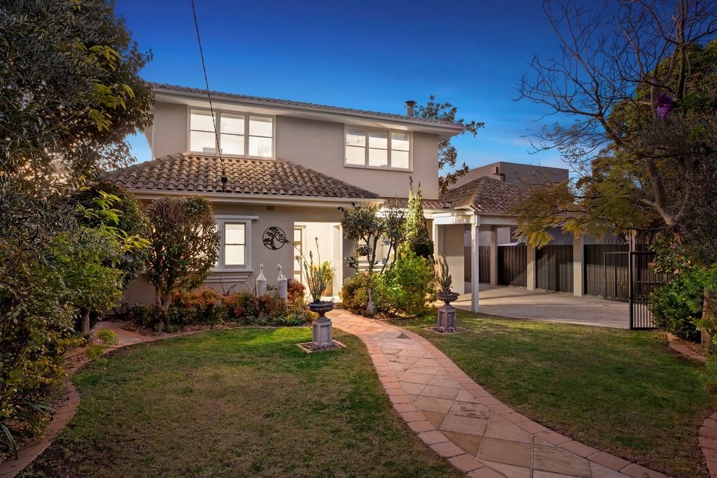 4 bedrooms House in 15 Killeen Ave BRIGHTON EAST VIC, 3187