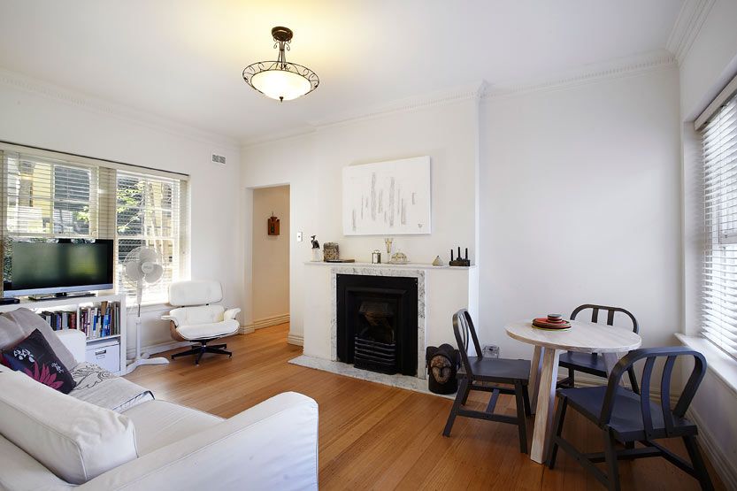 6 70 72 Canterbury Road Toorak Vic 3142 Apartment For Rent 370 00 Domain