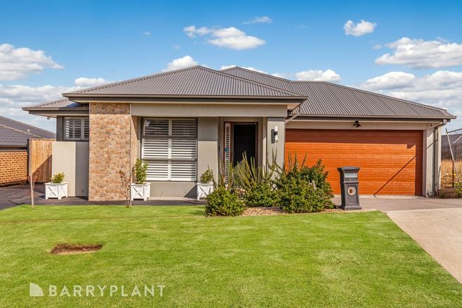 Picture of 21 Jasmine Place, WALLAN VIC 3756