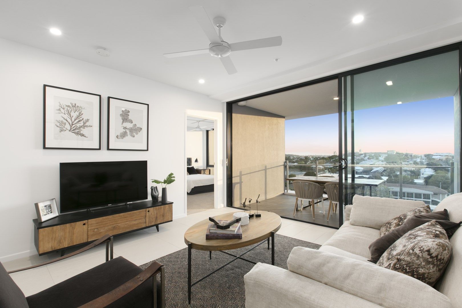 1 bedrooms Apartment / Unit / Flat in 1026/123 Cavendish Road COORPAROO QLD, 4151