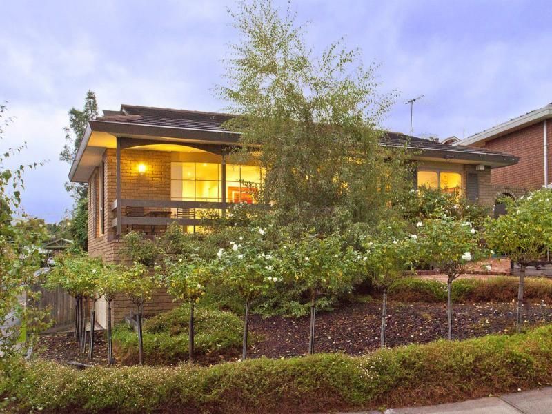 3 Elysee Court, STRATHMORE HEIGHTS VIC 3041, Image 1