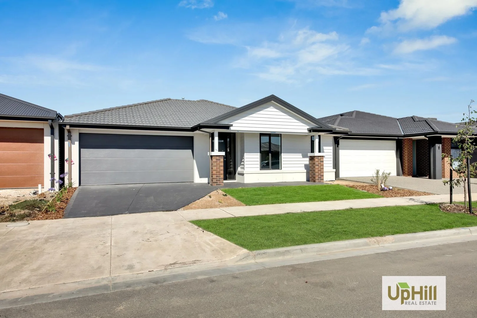 16 Evora Road, Clyde VIC 3978