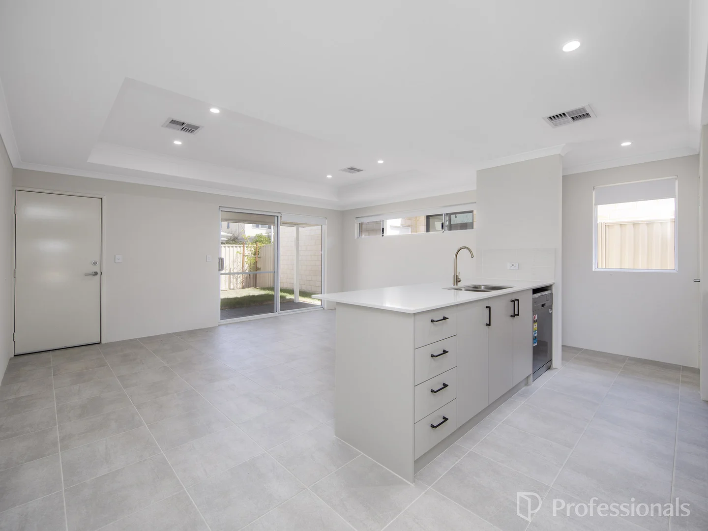 Additional image 3 of 8 Preissiana Way, Harrisdale WA 6112