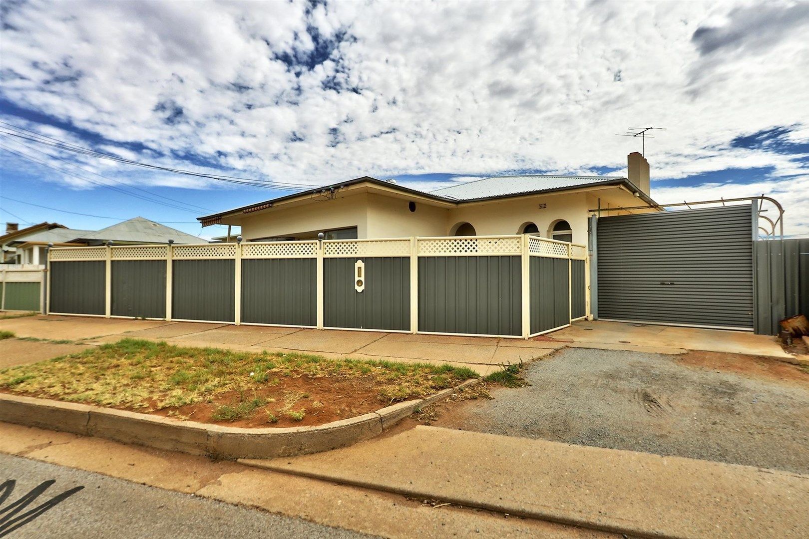 330 Brookfield Avenue, Broken Hill NSW 2880, Image 0