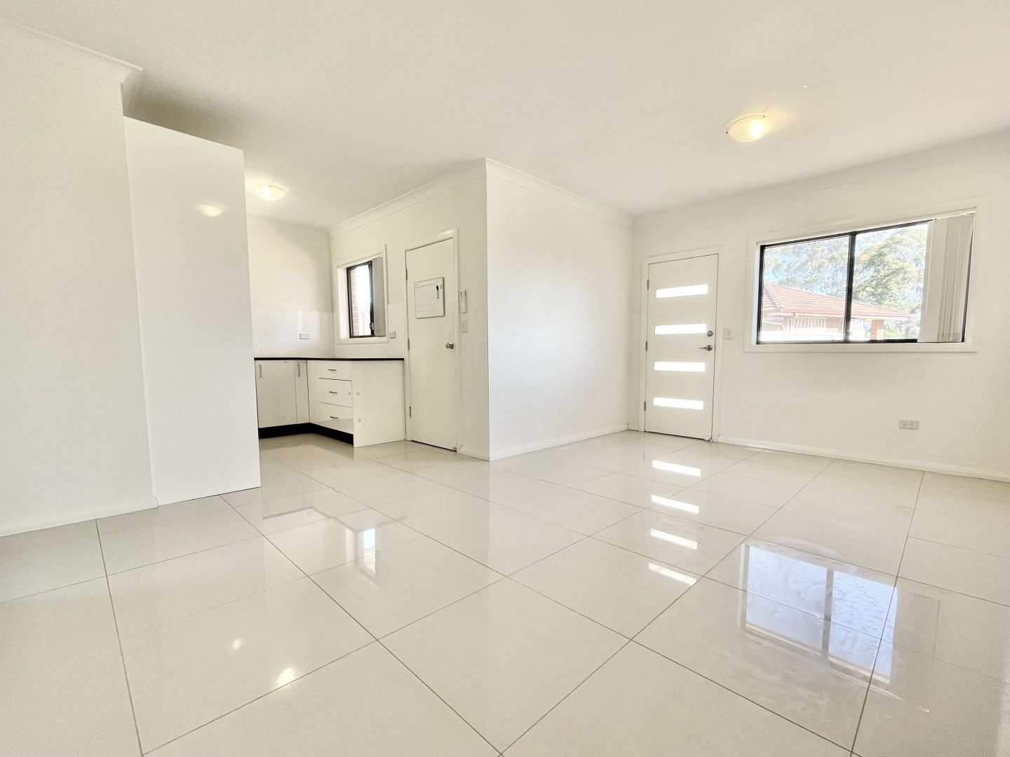 13a Ferdinand Place, Rosemeadow NSW 2560 Apartment For Rent 450