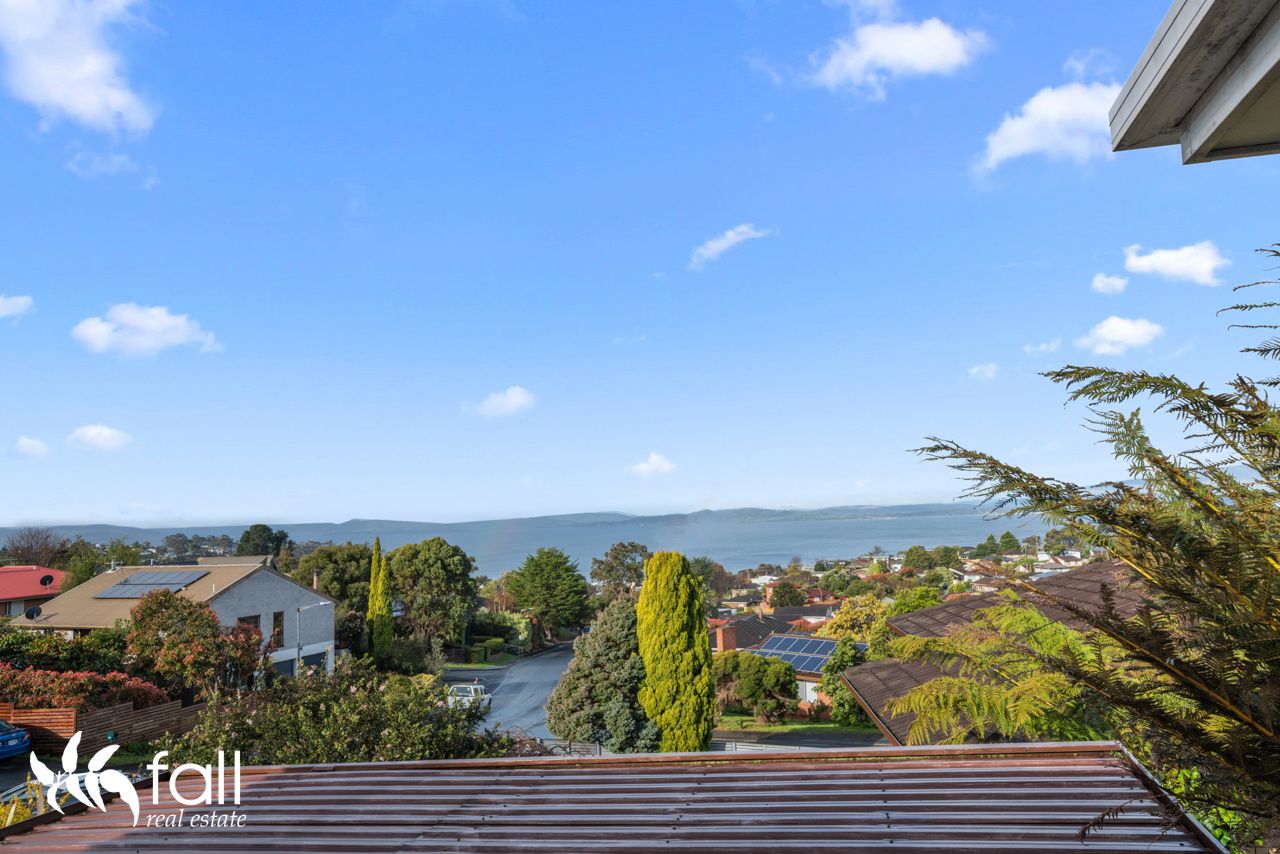 34 Woodlands Drive, Blackmans Bay TAS 7052, Image 1