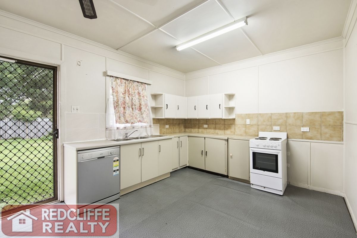 411 Oxley Avenue, Redcliffe QLD 4020, Image 2