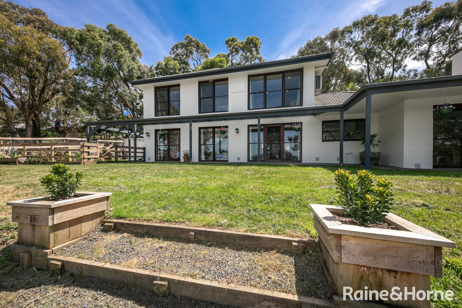 25 Cooraminta Crescent, New Gisborne VIC 3438, Image 1