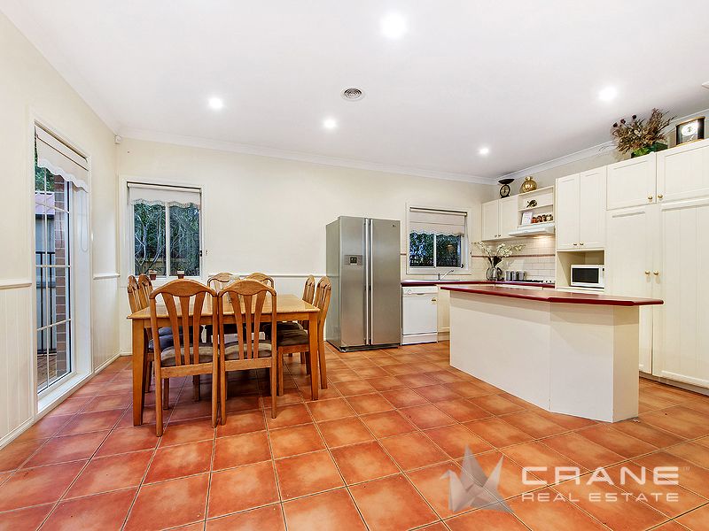 29 Edgbaston Parade, Caroline Springs VIC 3023, Image 2