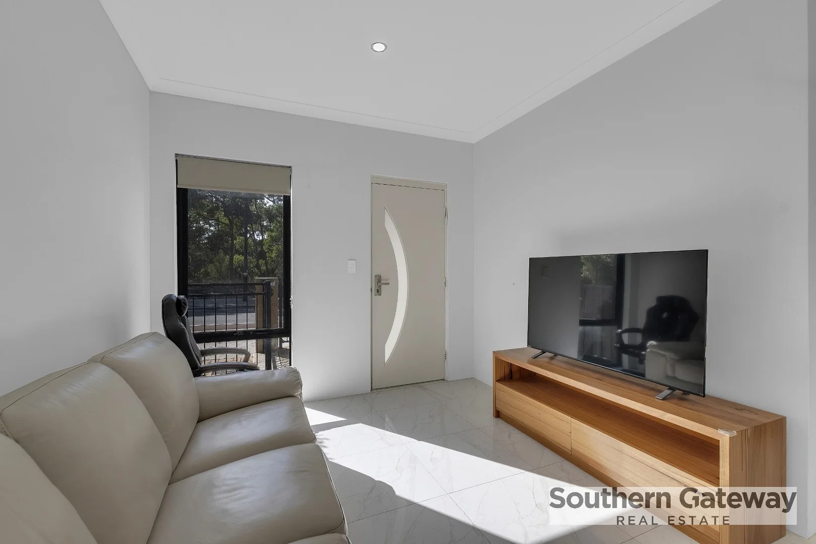 Additional image 2 of 82 Hawkeswood Boulevard, Kwinana Town Centre WA 6167