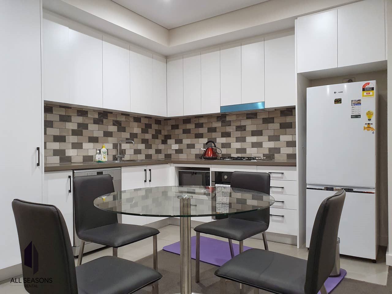1 bedrooms Apartment / Unit / Flat in Lvl1/1-9 Kanoona Avenue HOMEBUSH NSW, 2140