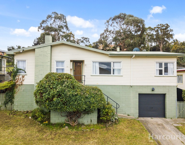 18 Southview Crescent, New Norfolk TAS 7140