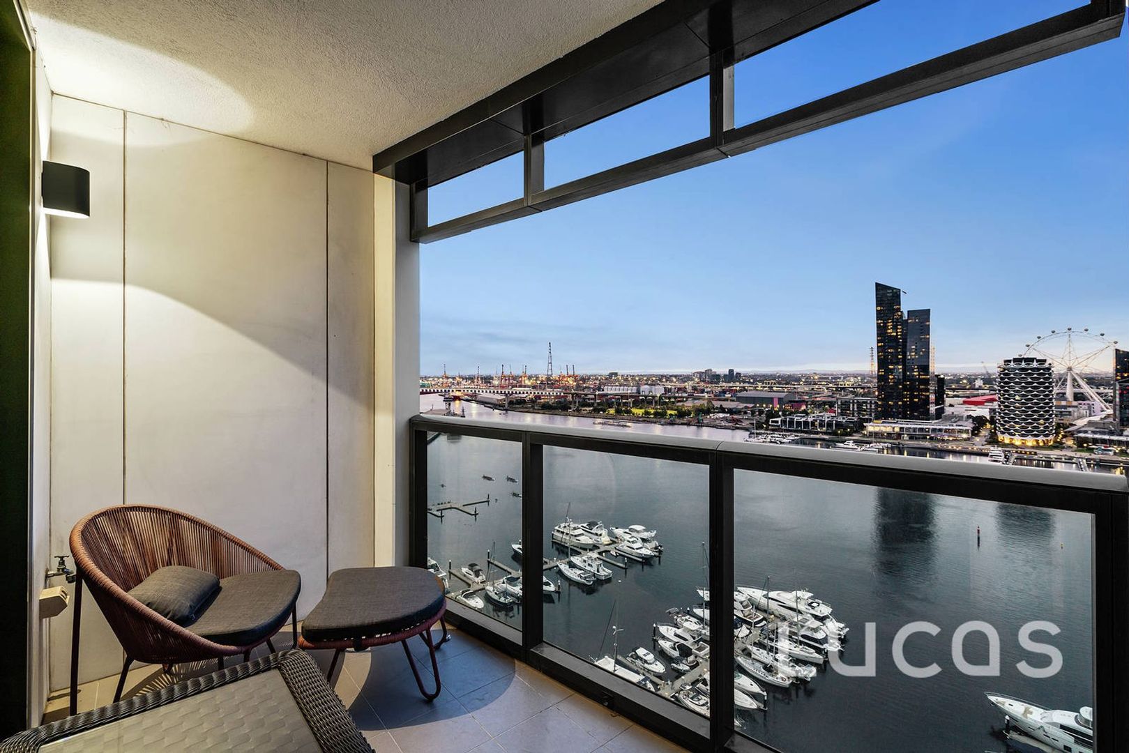 183/8 Waterside Place, Docklands VIC 3008, Image 1