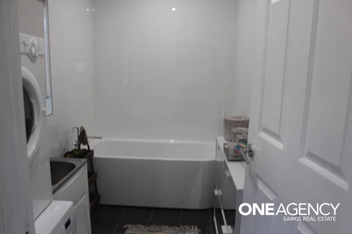 Additional image 11 of 623 Main Road, Glendale NSW 2285