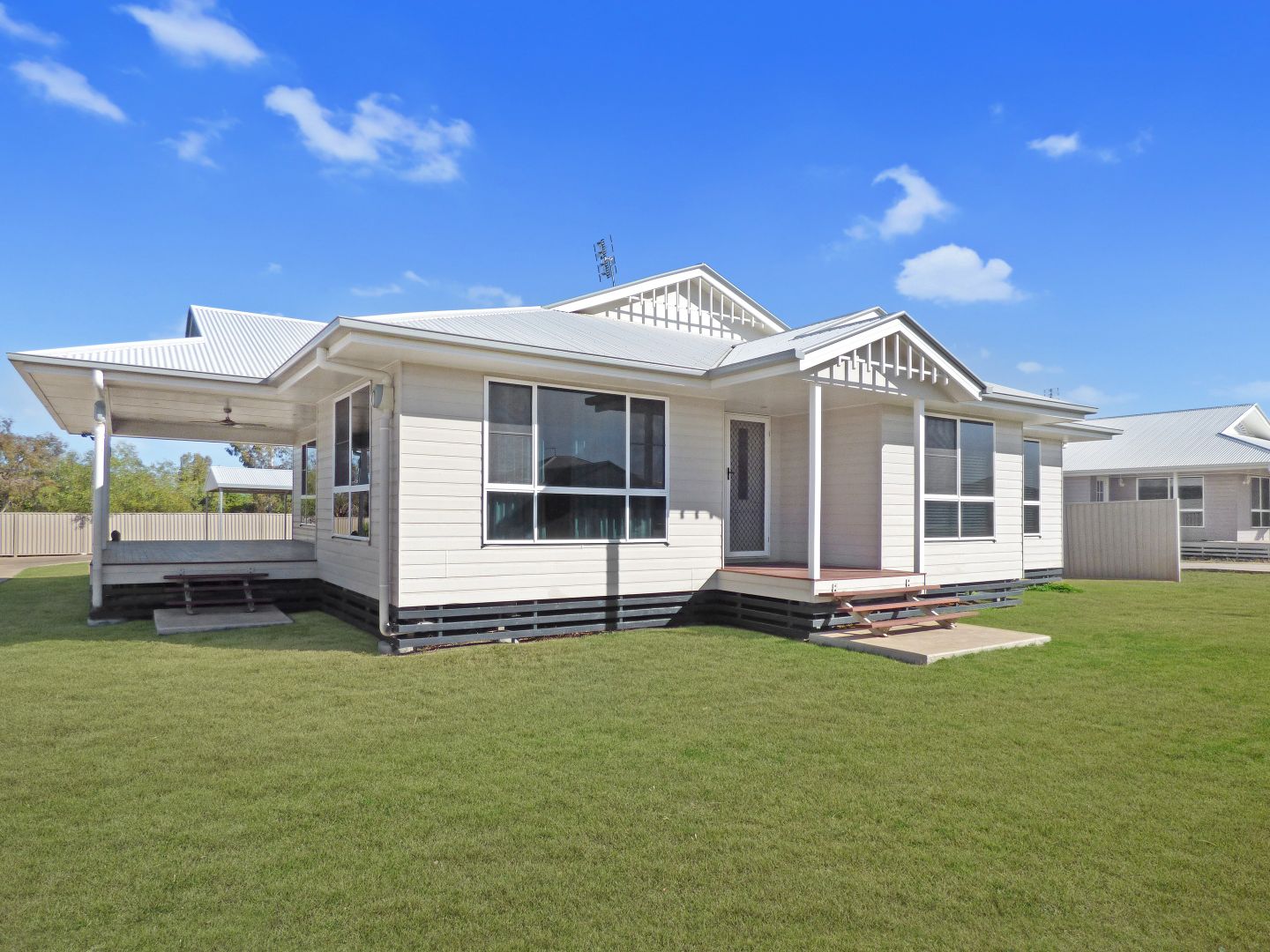 10 Beetson Drive, Roma QLD 4455