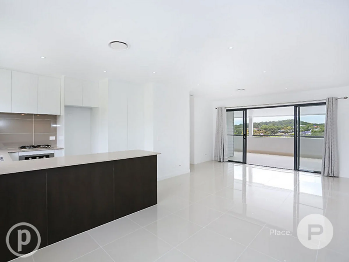 4/11 The Corso, Seven Hills QLD 4170