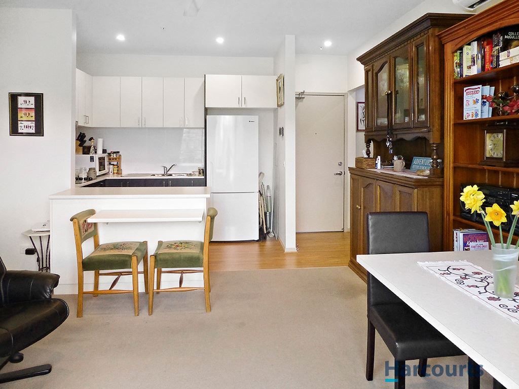 2 bedrooms Apartment / Unit / Flat in 7/510 Kline Street CANADIAN VIC, 3350