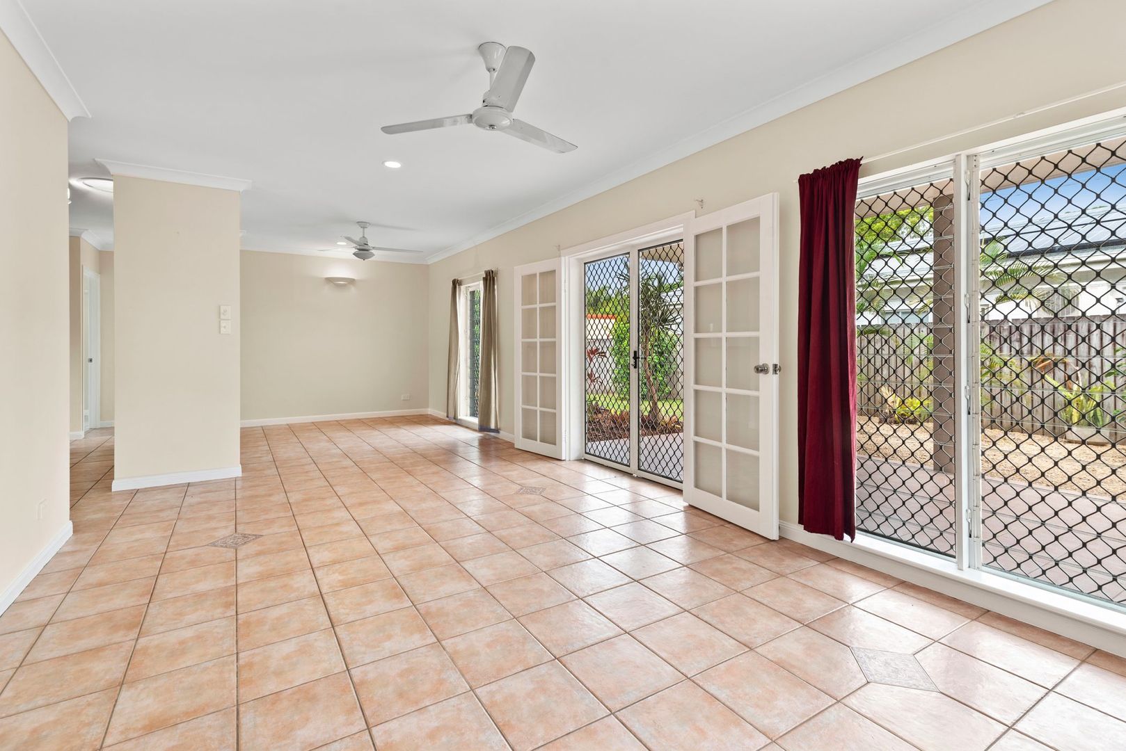 38 Ardisia Street, Smithfield QLD 4878, Image 2