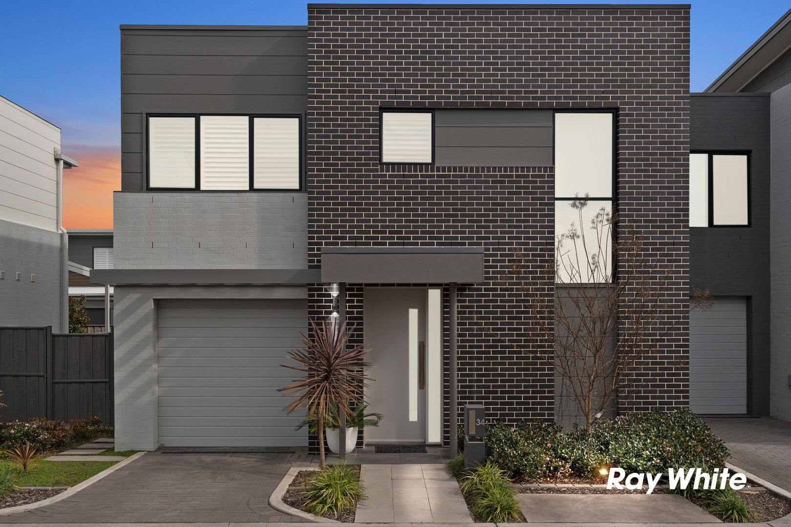 2 bedrooms House in 34 Chippers Glade BLACKTOWN NSW, 2148