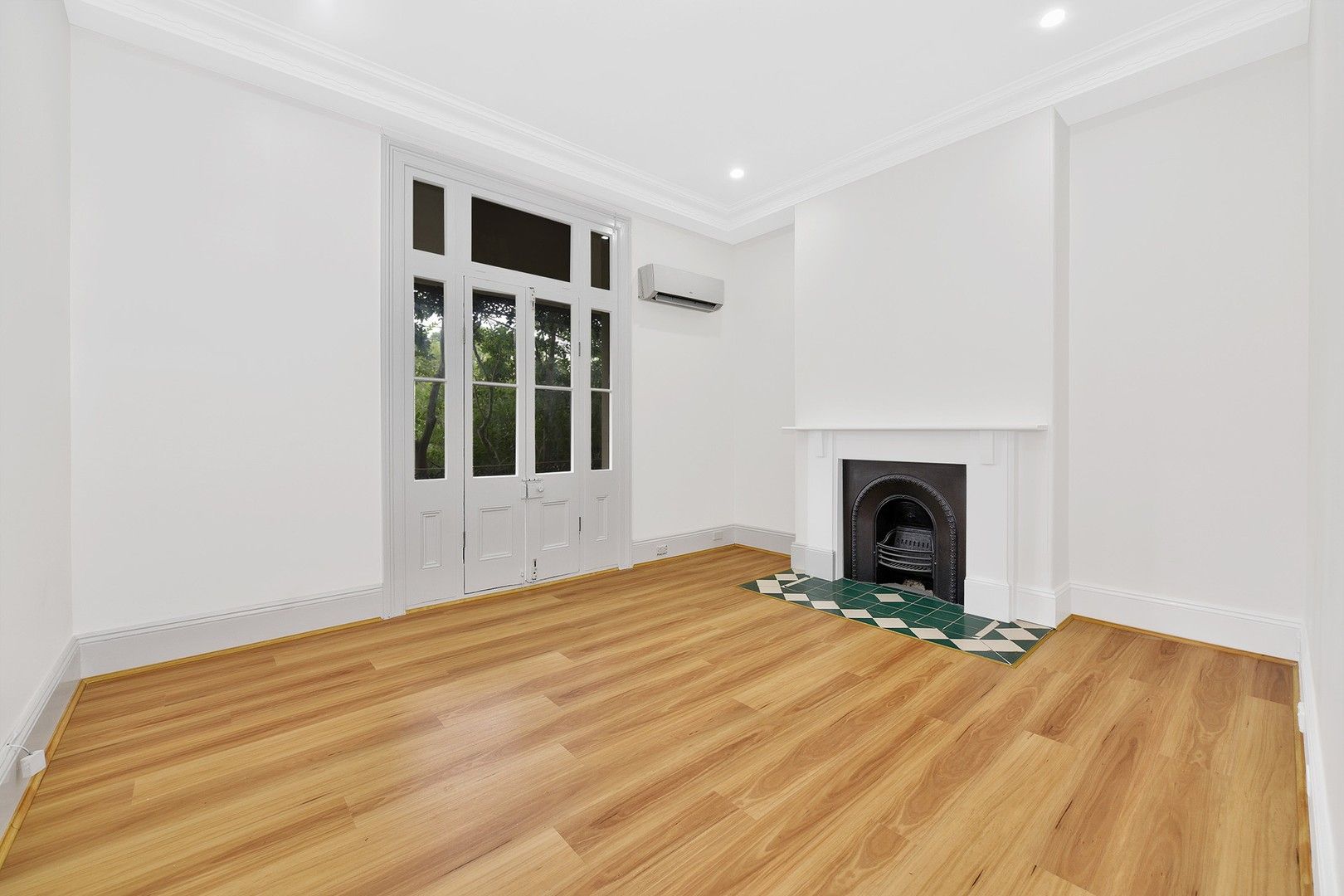 2 bedrooms Apartment / Unit / Flat in 2/17 Cambridge Street ENMORE NSW, 2042