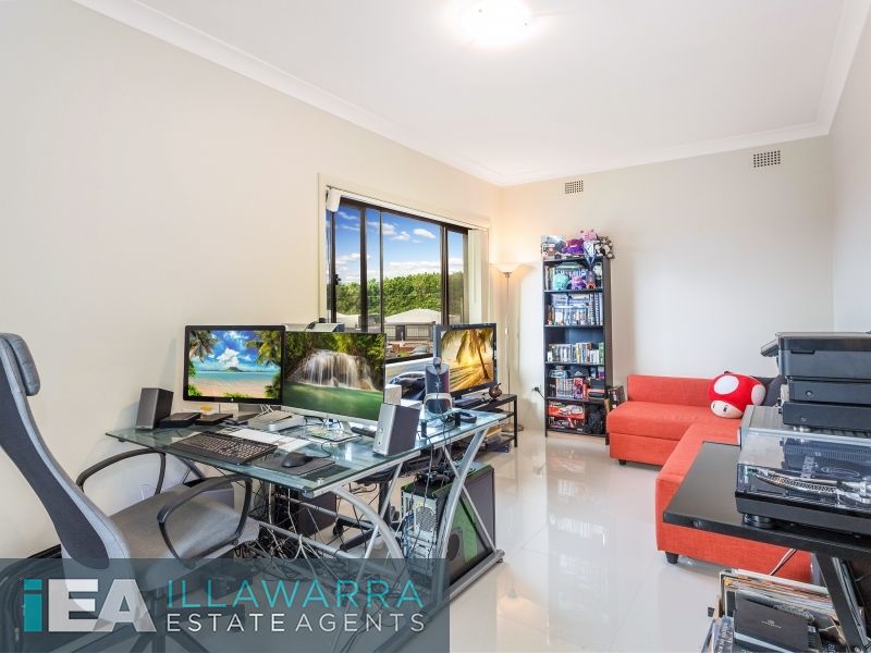 2/8 Miller Street, Coniston NSW 2500, Image 2