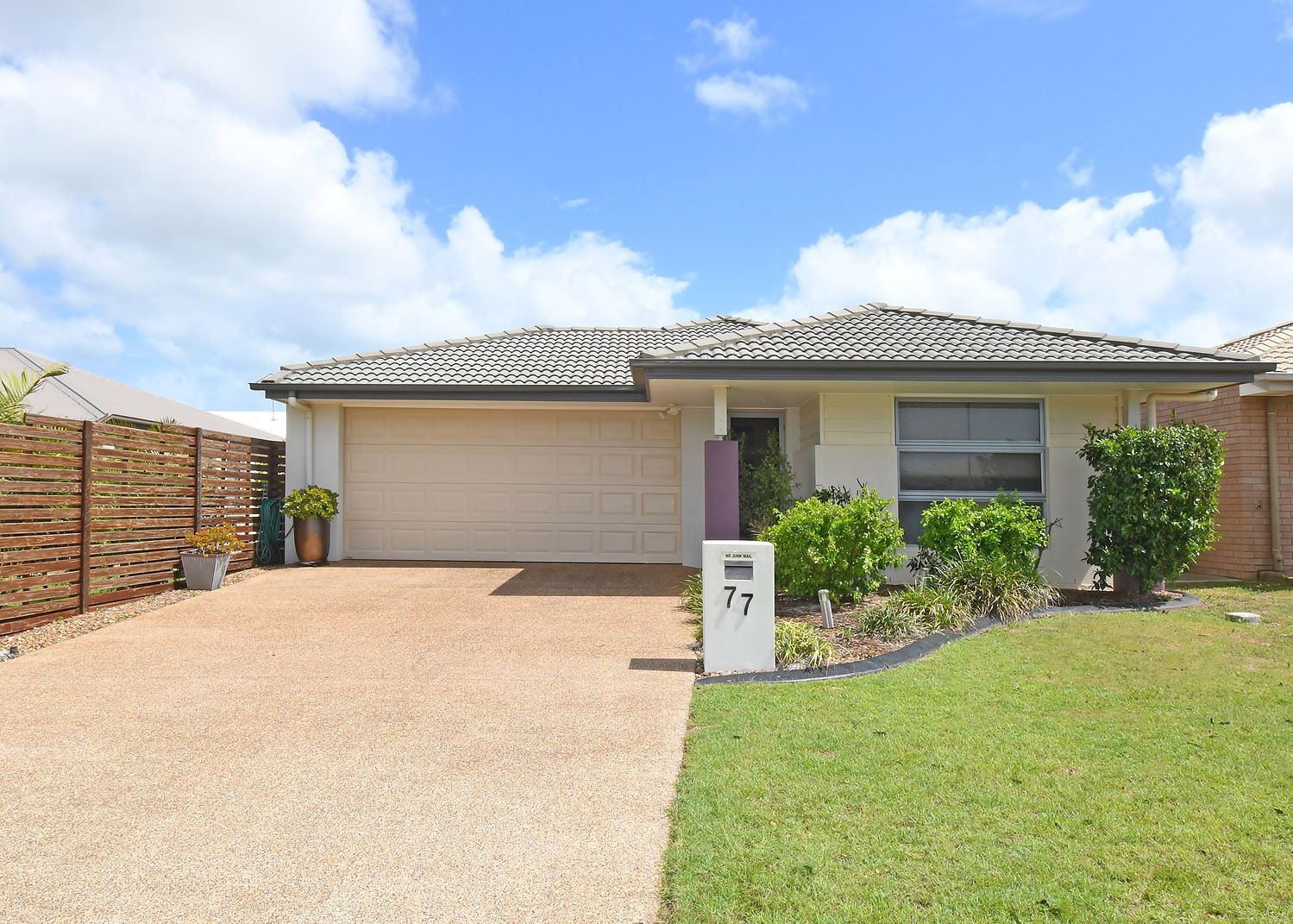 77 Augustus Boulevard, Urraween QLD 4655, Image 0