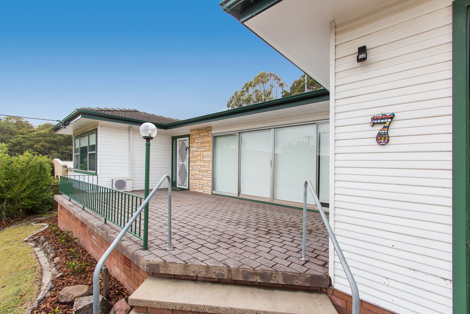 7 De Guerry Avenue, Rankin Park NSW 2287, Image 2