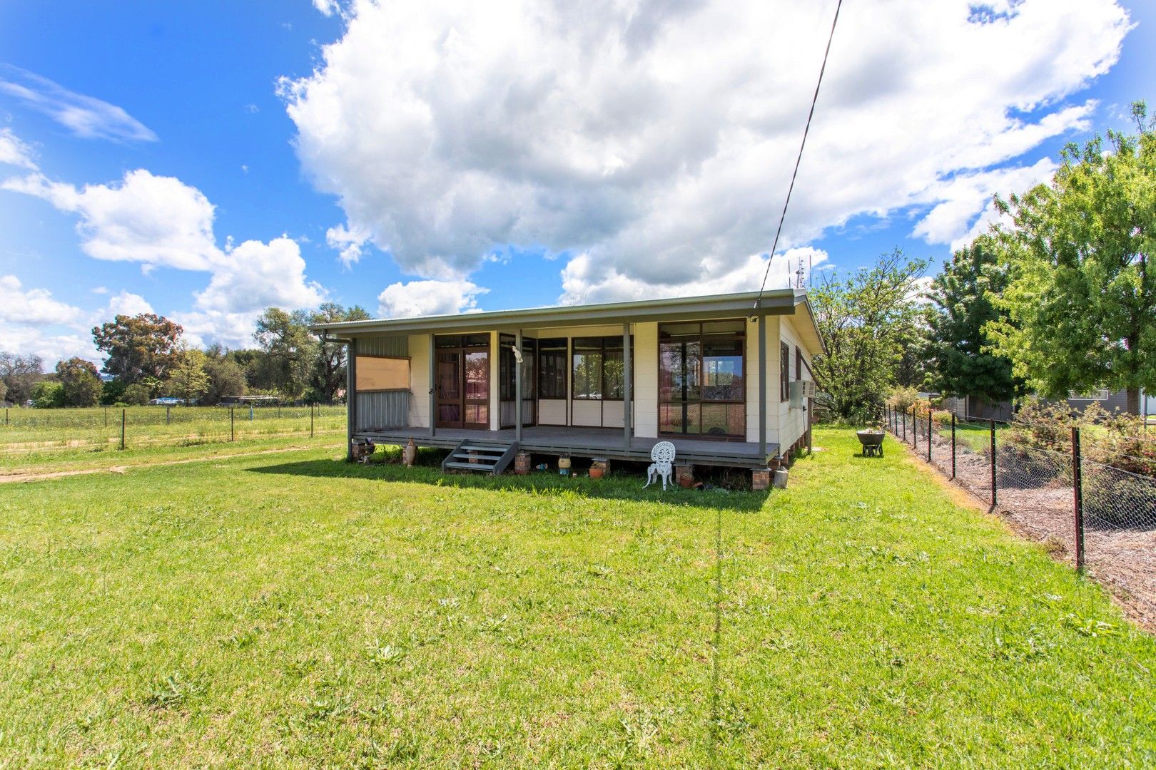 12 Broad Street, Koorawatha NSW 2807 Domain