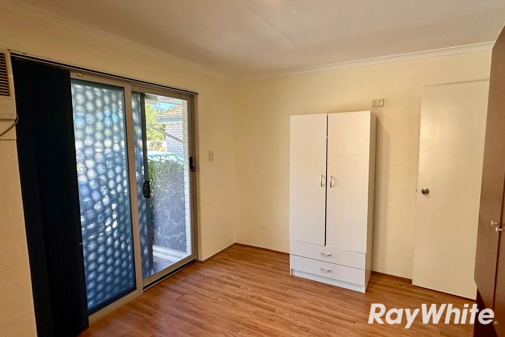 Additional image 6 of 1/98 Mandurah Terrace, Mandurah WA 6210